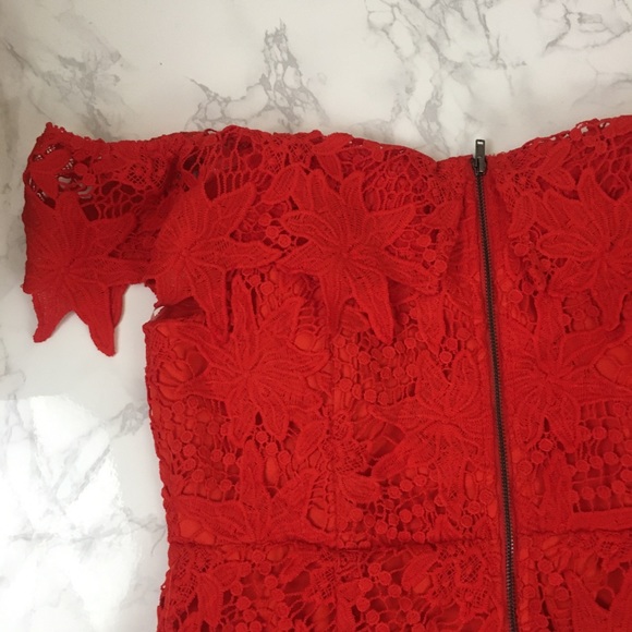 LAST DAY TO PURCHASE! ASTR The Label Daniel Off-the-Shoulder Lace Dress - Picture 13 of 16